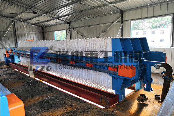 濾板炸裂的現(xiàn)象--板框壓濾機嚴重故障