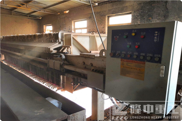 花崗巖制砂能尾砂回收嗎？洛陽(yáng)污泥壓濾機(jī)設(shè)備廠家來(lái)幫助您