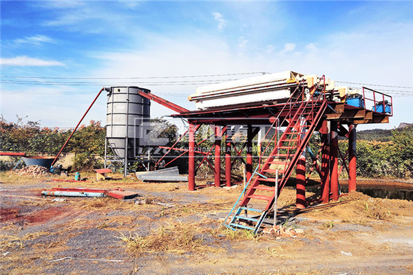 新型廂式壓濾機(jī)設(shè)備和普通壓濾機(jī)差距在哪里？